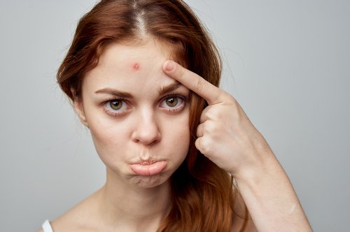 Sivilceli Ciltler İçin Elona Kozmetik Anti-Acne Serum